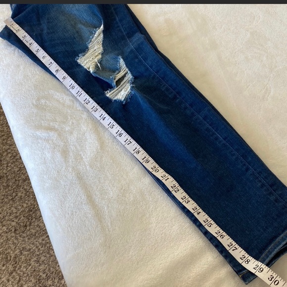 Frame Le Garçon Distressed Boyfriend Jeans - Picture 10 of 10